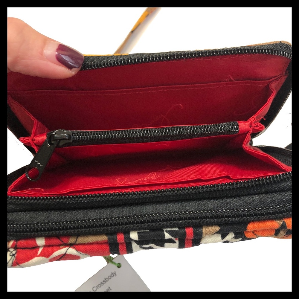 SOLD! NWT Vera Bradley All in One Crossbody Bag - Picture 5 of 8